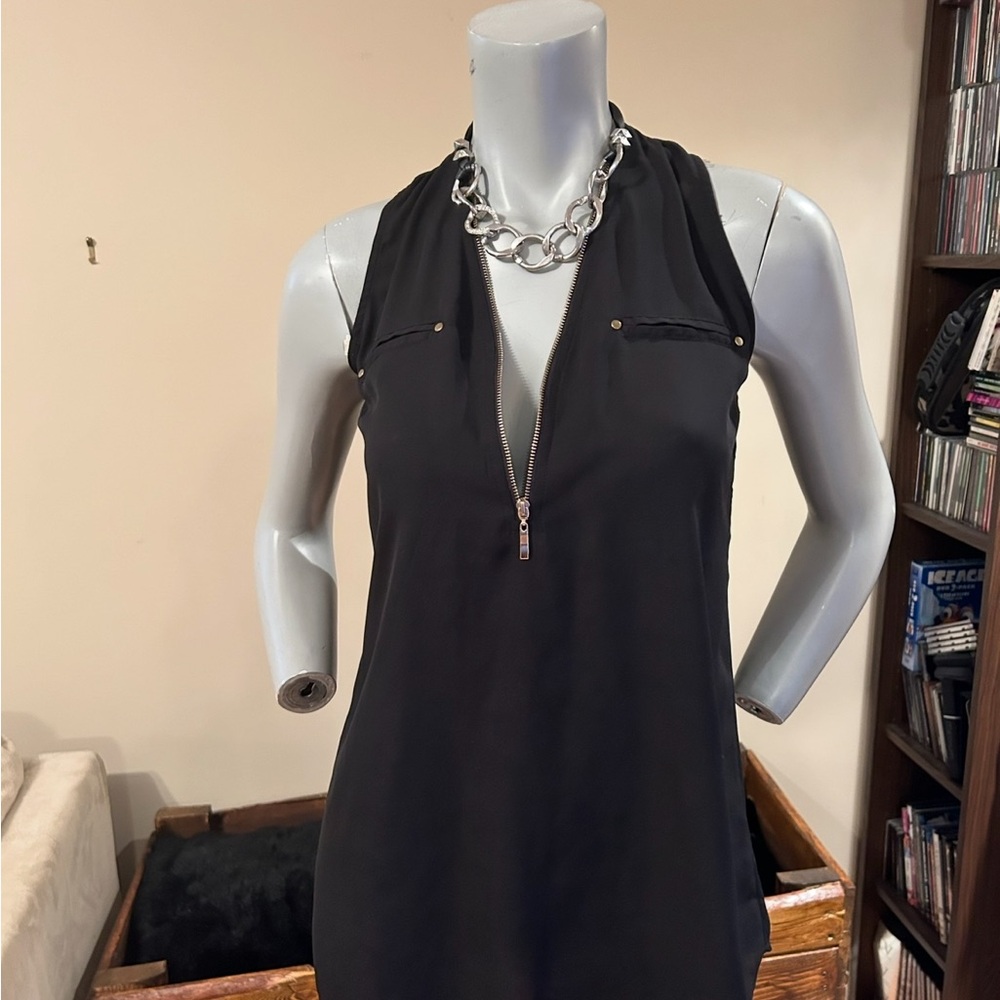 Miss Avenue Black Zippered Tank Top❤️M